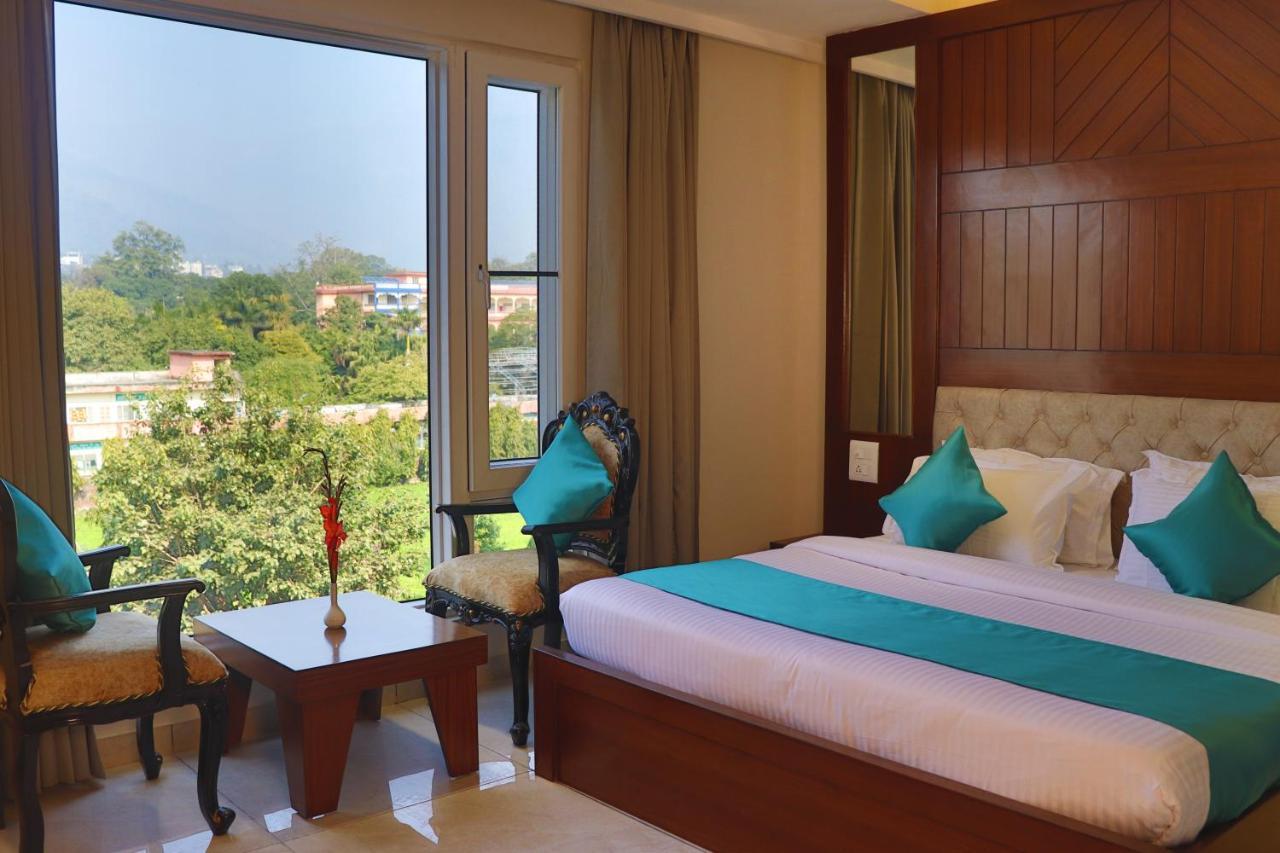 Green Hotel - Behind Parmarth Niketan Rishikesh Bagian luar foto