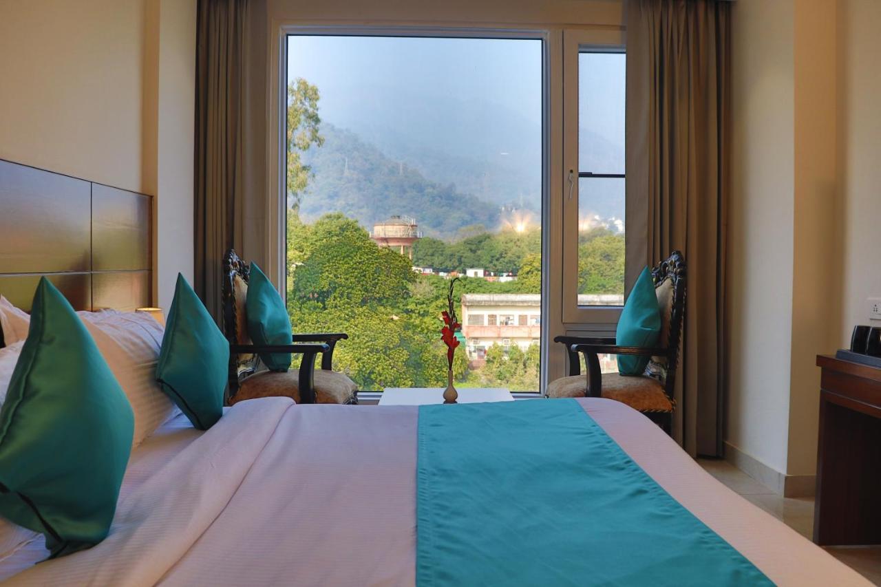 Green Hotel - Behind Parmarth Niketan Rishikesh Bagian luar foto