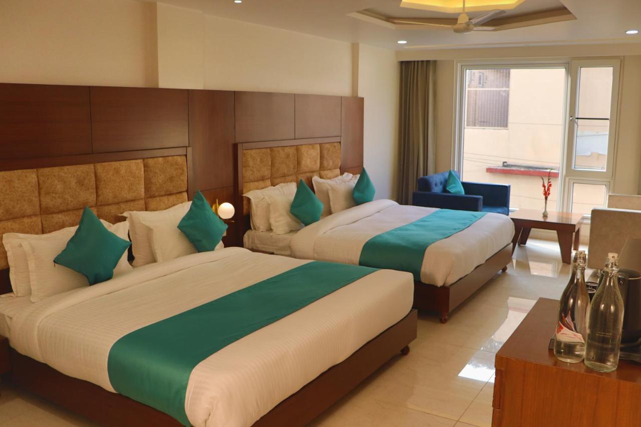 Green Hotel - Behind Parmarth Niketan Rishikesh Bagian luar foto