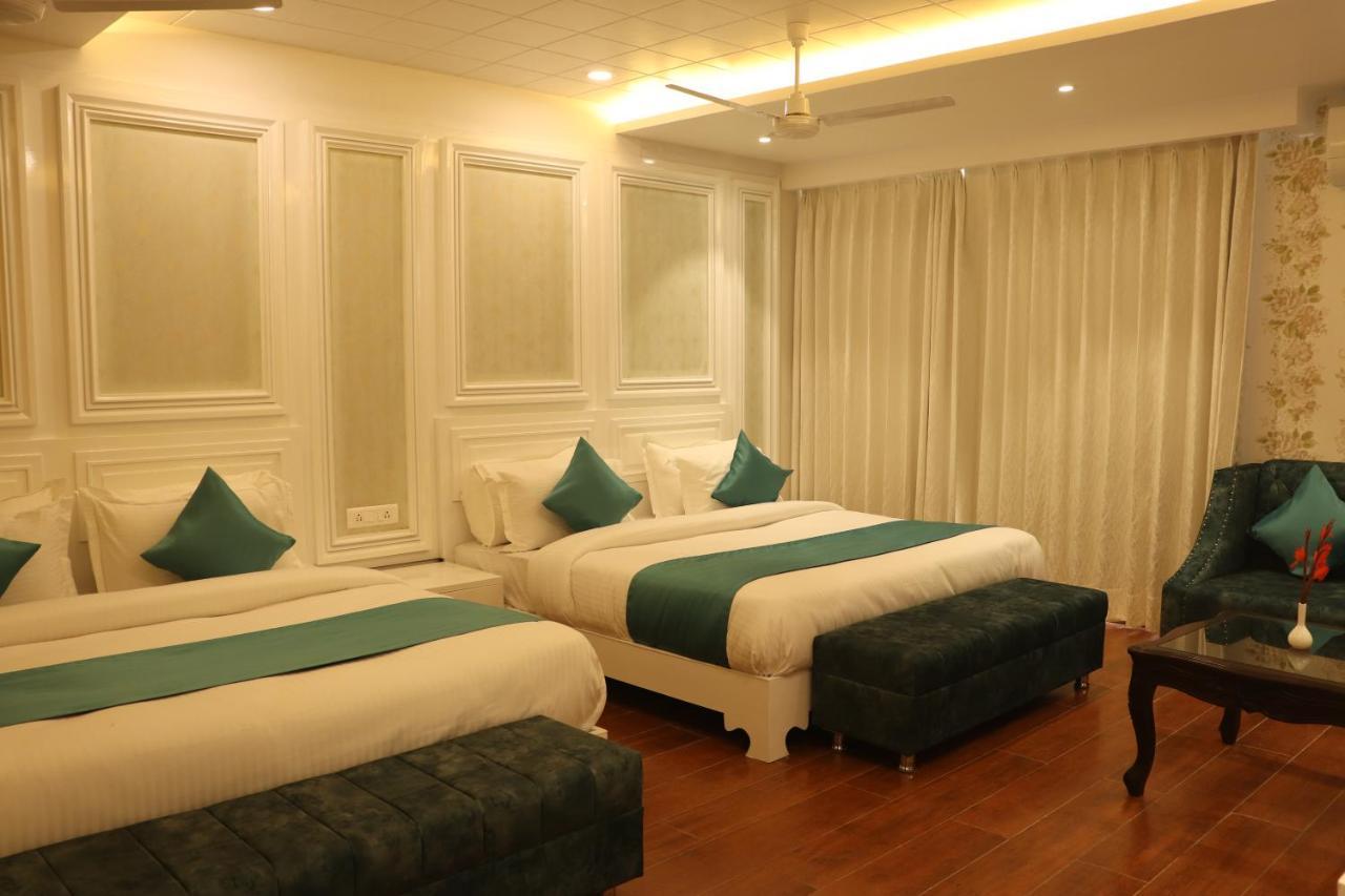 Green Hotel - Behind Parmarth Niketan Rishikesh Bagian luar foto