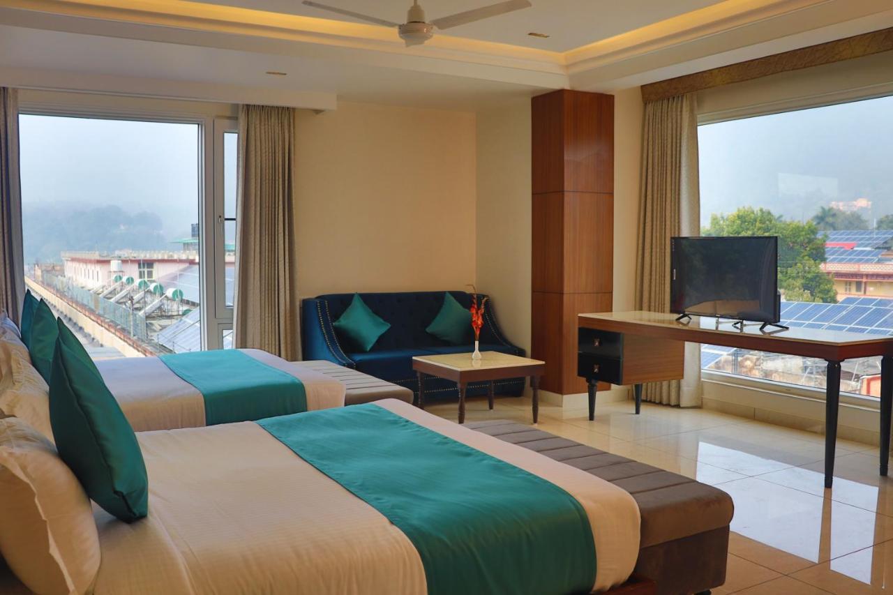 Green Hotel - Behind Parmarth Niketan Rishikesh Bagian luar foto