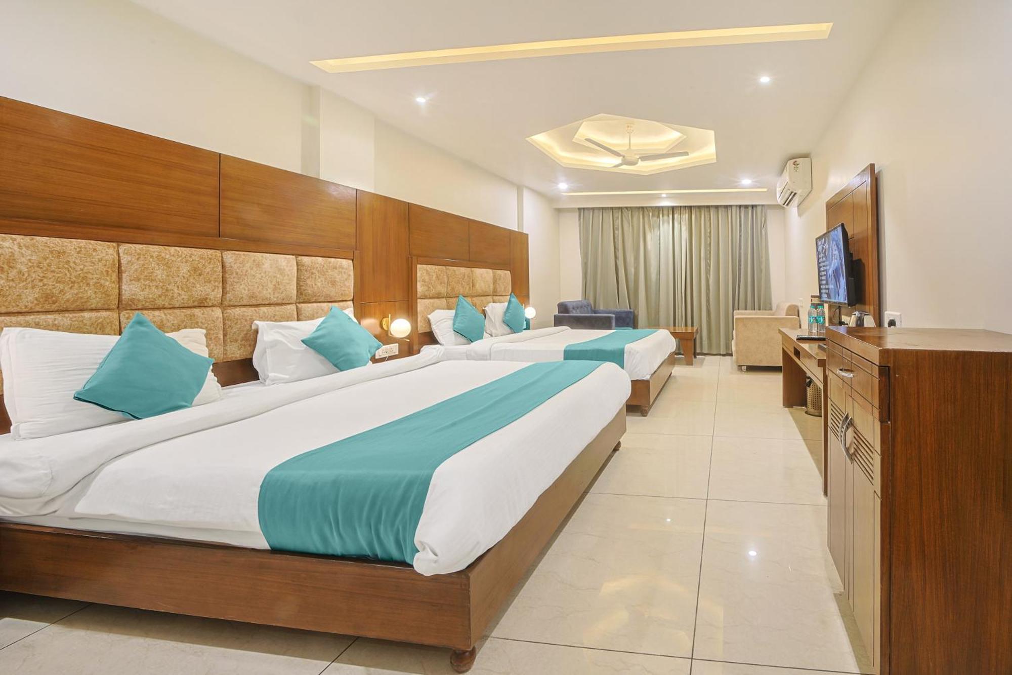 Green Hotel - Behind Parmarth Niketan Rishikesh Bagian luar foto